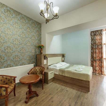 Sayat Nova Apartment Yerevan Bagian luar foto