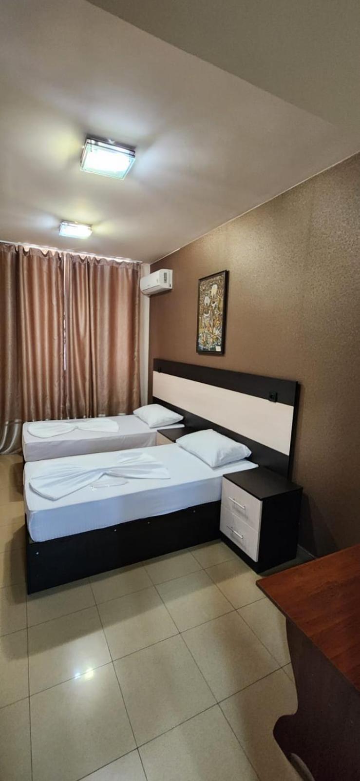 Sayat Nova Apartment Yerevan Bagian luar foto